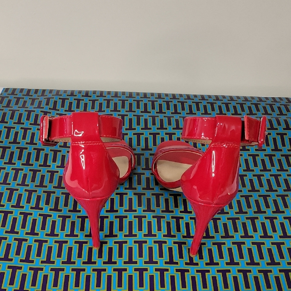 Scarlet Red Patent Leather High Heel Sandals- LIKE NEW Size 8.5 - Picture 5 of 16
